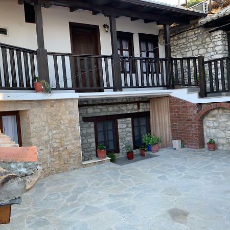 Guest House Genti Берат Экстерьер фото